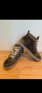Louboutin’s suede high top sneakers met spikes., Christian Louboutin, Overige kleuren, Ophalen of Verzenden, Sneakers of Gympen