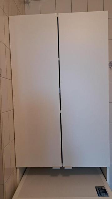 Witte Badkamerkast - Praktisch en Stijlvol beschikbaar voor biedingen
