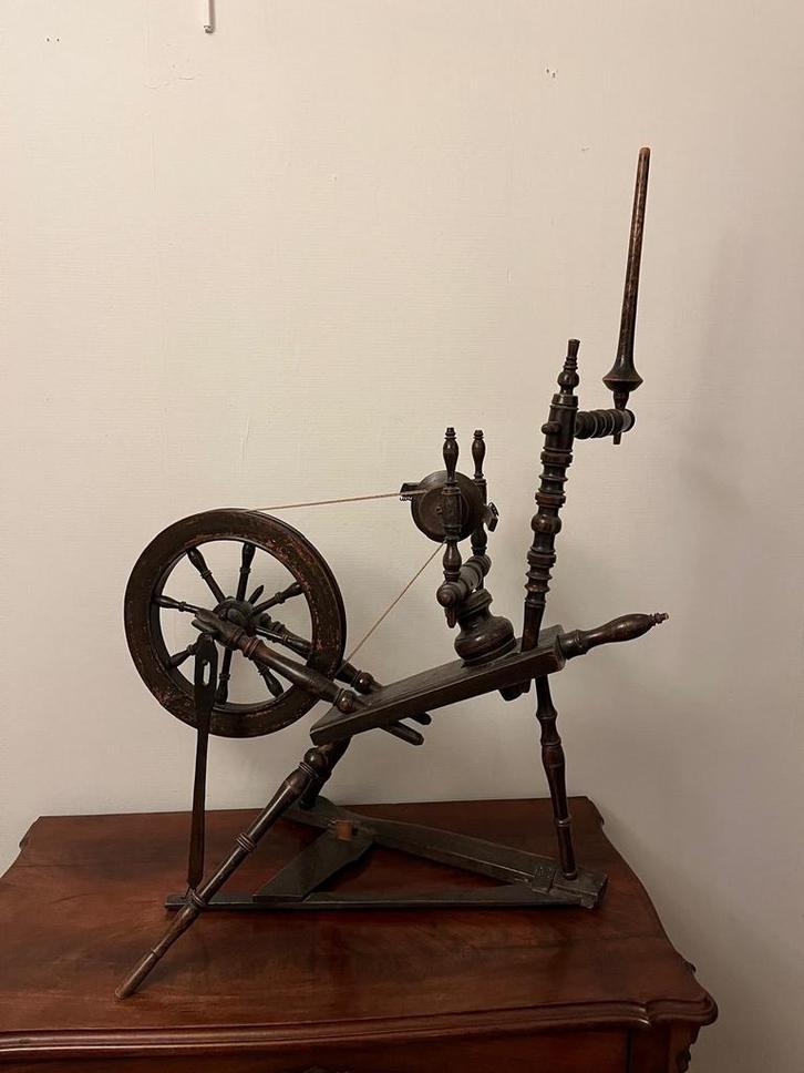 Antiek Spinnewiel - Prachtig Decoratief Stuk, Hobby en Vrije tijd, Spinnewielen en Spinnen, Gebruikt, Spinnewiel, Ophalen