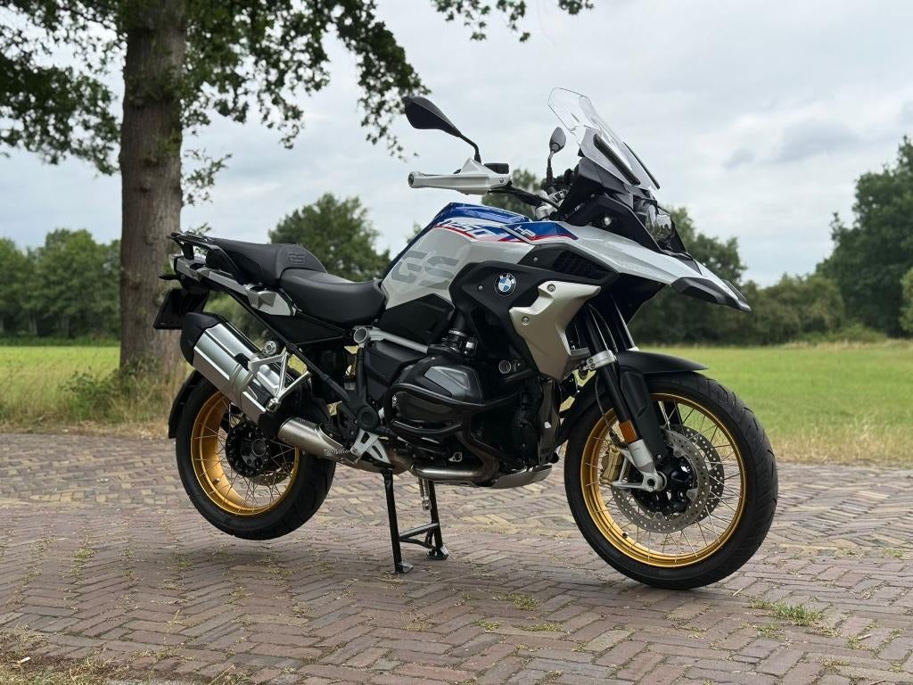 BMW R1250 GS HP uitvoering (lage kmstand!), 2 cilinders, Handvatverwarming, Motorrijbewijs A, Particulier