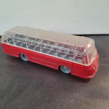 Bussing bus met glazen dak beschikbaar voor biedingen