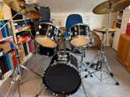 compleet zwart drumstel / opzetten en spelen maar ...., Muziek en Instrumenten, Drumstellen en Slagwerk, Ophalen, Zo goed als nieuw
