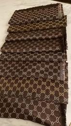 Gucci sjaal, Kleding | Dames, Mutsen, Sjaals en Handschoenen, Ophalen of Verzenden, Zo goed als nieuw, Maat 46/48 (XL) of groter