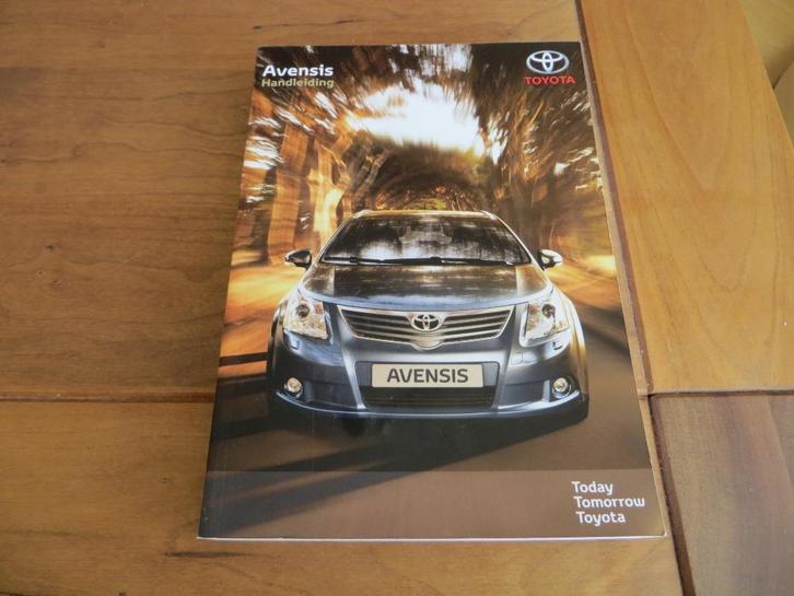 Instructieboek Toyota Avensis 2010, 672 blz incl audio enz, Auto diversen, Handleidingen en Instructieboekjes, Ophalen of Verzenden
