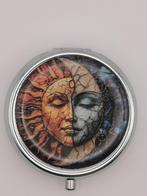 Pillendoosje Zon & Maan - Handig voor Onderweg, Ophalen of Verzenden, Nieuw