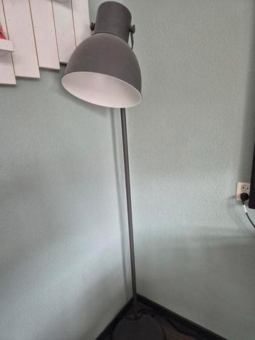 Ikea staande lamp Hektar beschikbaar voor biedingen