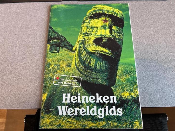 Heineken wereldgids., Verzamelen, Biermerken, Zo goed als nieuw, Heineken, Ophalen of Verzenden