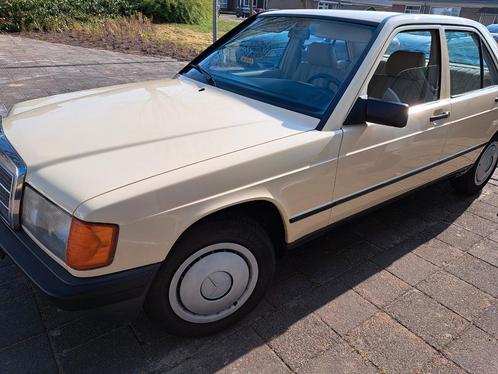 Mercedes  190 Oldtimer. belasting vrij APK 6-2027, Auto diversen, Overige Auto diversen, Ophalen