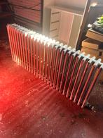 Gietijzeren radiator, Doe-het-zelf en Verbouw, Verwarming en Radiatoren, Ophalen of Verzenden, Gebruikt