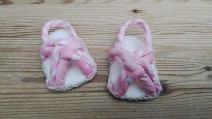 Poppenkleertjes     Handgemaakte  OPEN  POPPENSCHOENTJES, Kinderen en Baby's, Speelgoed | Poppen, Nieuw, Babypop, Ophalen of Verzenden