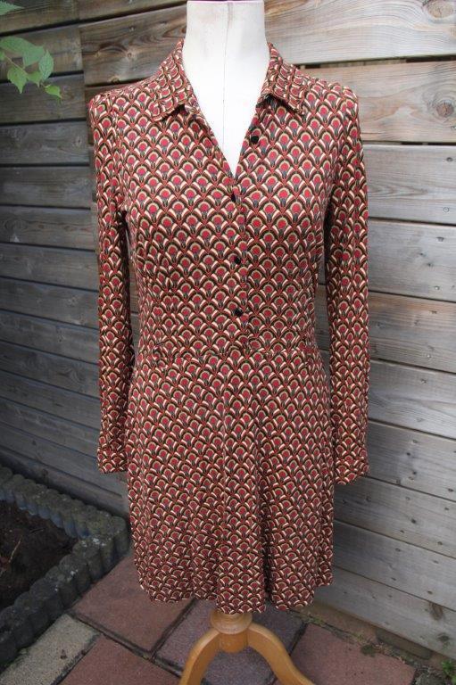 Jurk wijnrood/ groen/ zwart King Louie mt M Vaste prijs, Kleding | Dames, Jurken, Zo goed als nieuw, Maat 38/40 (M), Rood, Knielengte