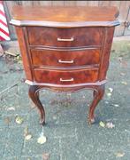 BIJSTELTAFELTJE en KASJE met Laden, Huis en Inrichting, Kasten | Ladekasten, Minder dan 50 cm, Gebruikt, Ophalen of Verzenden