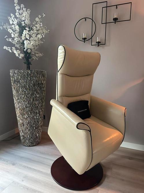 Prominent Wilson sta op stoel leer creme beige, Huis en Inrichting, Fauteuils, Zo goed als nieuw, Leer, 50 tot 75 cm, 75 tot 100 cm
