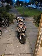 Piaggo zip 4t 50cc(ruilen A1 zip), Fietsen en Brommers, Maximaal 45 km/u, Zip, Zo goed als nieuw, Benzine