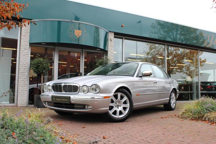 Jaguar XJ 4.2 V8 Sovereign LWB, Auto's, Jaguar, Bedrijf, Te koop, XJ, ABS, Adaptive Cruise Control, Airbags, Airconditioning, Alarm