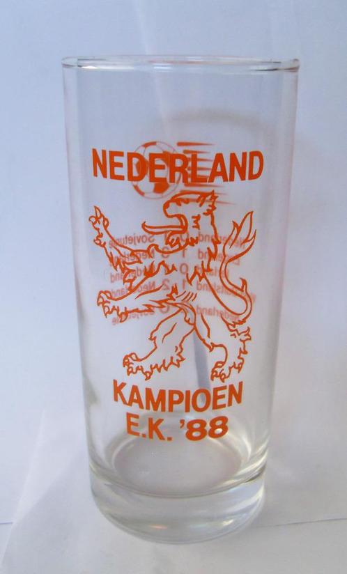 Nederlands Elftal Europees Kampioen 1988 Glas Oranje EK, Verzamelen, Sportartikelen en Voetbal, Zo goed als nieuw, Overige typen