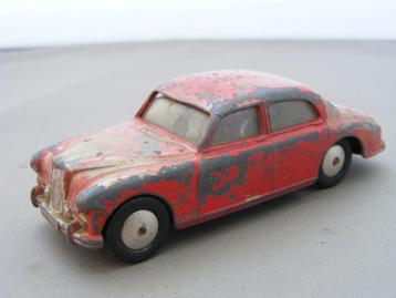 Riley Pathfinder Corgi toys 205 overgeschilderd beschikbaar voor biedingen