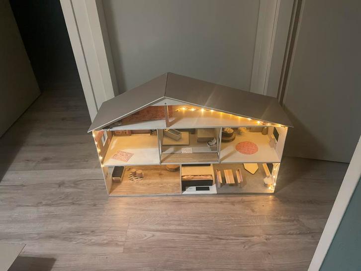 poppenhuis, handgemaakt | groot! Met verlichting, Kinderen en Baby's, Speelgoed | Poppenhuizen, Nieuw, Poppenhuis, Ophalen of Verzenden