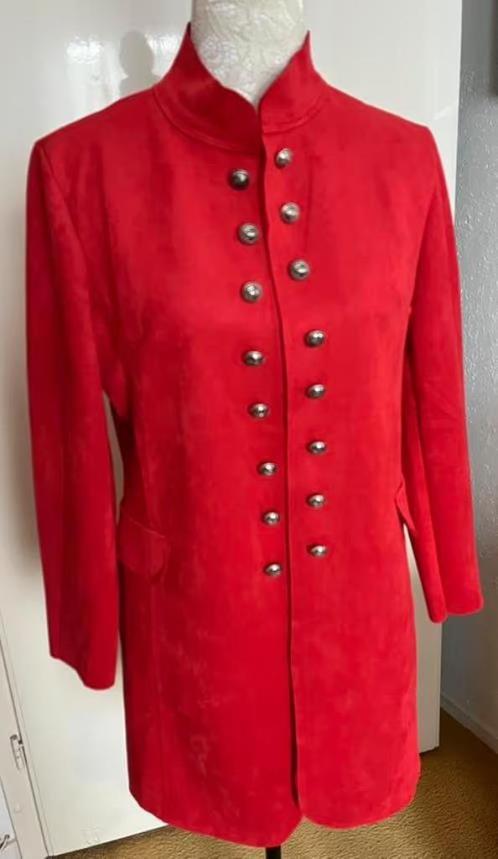 Suède look openhangend jasje maat 42/44[Dmv], Kleding | Dames, Jasjes, Kostuums en Pakken, Nieuw, Jasje, Maat 42/44 (L), Rood