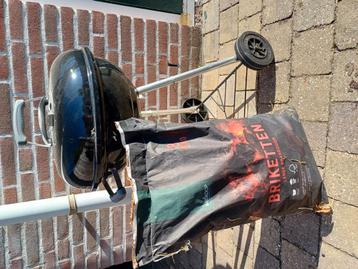 Weber bbq incl. briketten.  beschikbaar voor biedingen