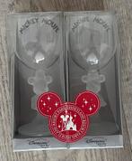Disneyland Parijs Mickey Mouse en MINNIE MOUSE glas, Ophalen, Mickey Mouse, Zo goed als nieuw, Servies