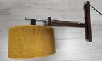 Vintage wandlamp met okergele kap draaibaar/uitschuifbaar, Huis en Inrichting, Lampen | Wandlampen, Ophalen, Zo goed als nieuw