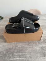 Te koop nieuw paar nike calm slide in maat 38,5 (38.5), Kleding | Heren, Slippers, Zwart, Nike, Nieuw