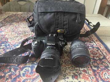 Pentax K100 D Camera met een SMC Pentax -DA 1:3.5-5.6 beschikbaar voor biedingen