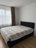 Zwart Suède Tweepersoons Bed met Opbergruimte + Topper, Huis en Inrichting, Slaapkamer | Bedden, Ophalen, Zwart, Tweepersoons