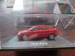 Opel Astra schaalmodel in kabinet, Hobby en Vrije tijd, Modelauto's | 1:18, Ophalen of Verzenden, Zo goed als nieuw, Auto, Overige merken