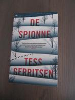 Tess Gerritsen - De spionne, Ophalen of Verzenden, Zo goed als nieuw, Tess Gerritsen
