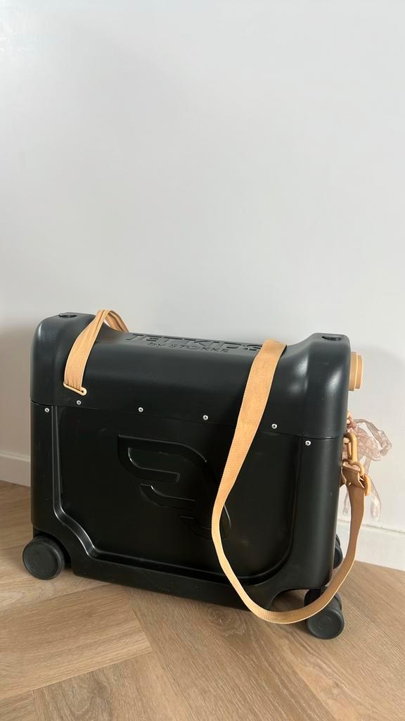 Stokke JetKids BedBox te huur – €10 per week!, Sieraden, Tassen en Uiterlijk, Tassen | Reistassen en Weekendtassen, Zo goed als nieuw