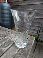 Vaas 30cm hoog blank glas uit Franse Ardennen, Gebruikt, Overige kleuren, Aardewerk of Porselein, Ophalen of Verzenden