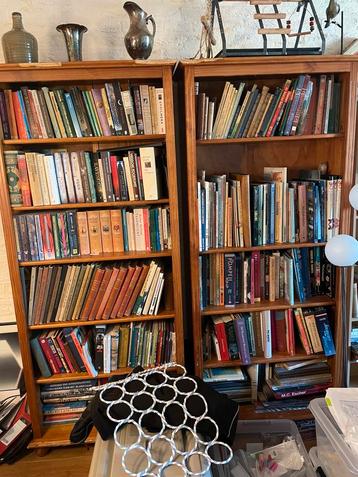 Boeken te koop beschikbaar voor biedingen