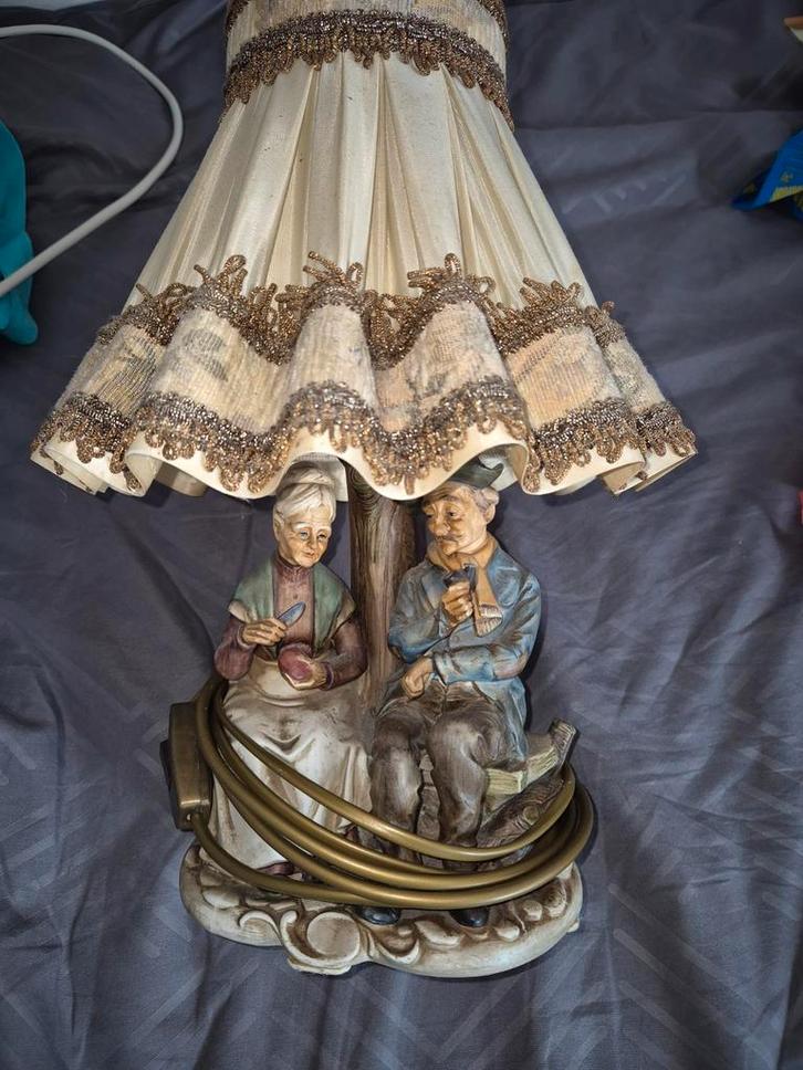 Ouderwets Schemerlampje met Figuren, Antiek en Kunst, Antiek | Lampen, Ophalen of Verzenden