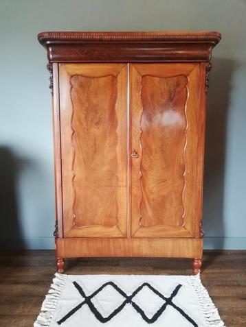 Biedermeier kledingkast DEMONTABEL / kleur naar wens beschikbaar voor biedingen