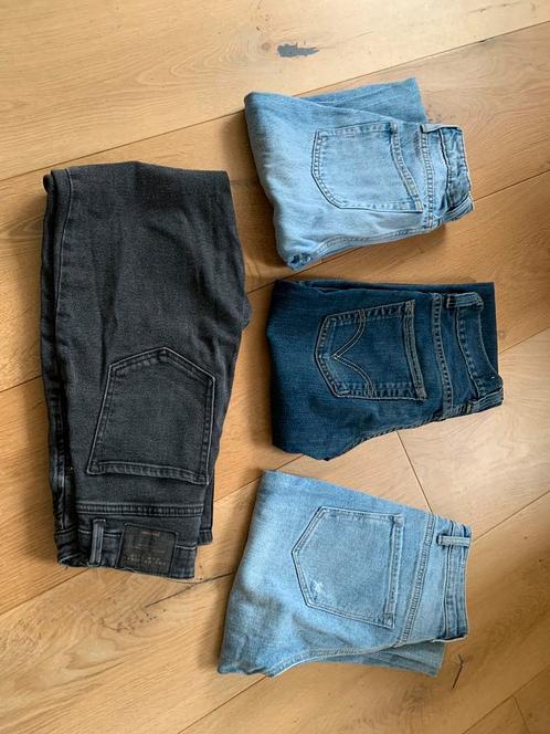 Nieuw!! spijkerbroeken Levi W29L34 STR Bershka mt34/XS, Kleding | Dames, Spijkerbroeken en Jeans, Nieuw, W27 (confectie 34) of kleiner