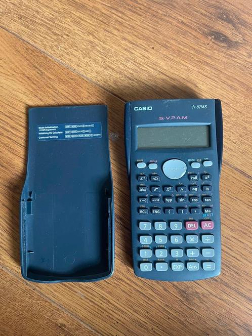 Casio fx-82MS Wetenschappelijke Rekenmachine, Diversen, Rekenmachines, Zo goed als nieuw, Ophalen of Verzenden
