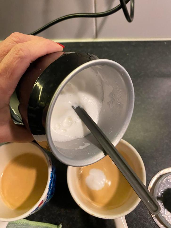 Senseo Melkopschuimer - Perfecte Latte!, Witgoed en Apparatuur, Melkopschuimers, Gebruikt, Elektrische melkopschuimer, Ophalen of Verzenden