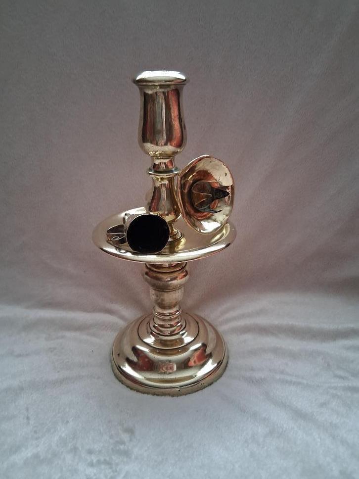 Een Antiek Geel - Koperen "Kraag Kandelaar" (Tulp)., Antiek en Kunst, Antiek | Koper en Brons, Koper, Ophalen
