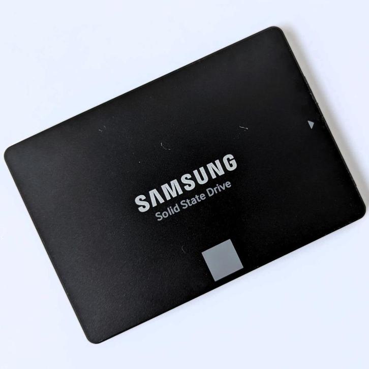 Samsung 850 EVO 250GB TLC SSD 2.5 inch SATA, Computers en Software, Harde schijven, Gebruikt, Laptop, Intern, SSD, SATA, Ophalen