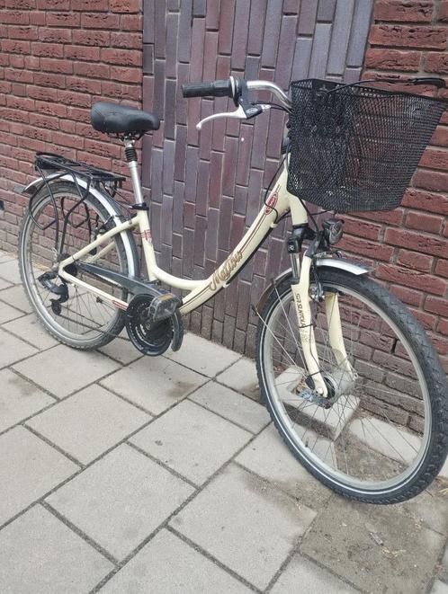 comfortable, 21 speed, low frame, handbrake bike, Fietsen en Brommers, Fietsen | Dames | Damesfietsen, Gebruikt, Overige merken