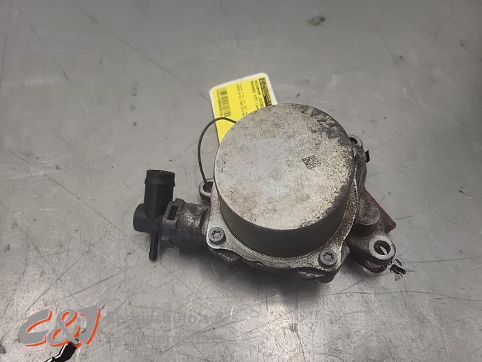 Vacuumpomp (Diesel) van een Mercedes Vito, Auto-onderdelen, Motor en Toebehoren, Mercedes-Benz, Gebruikt, 3 maanden garantie, Ophalen of Verzenden
