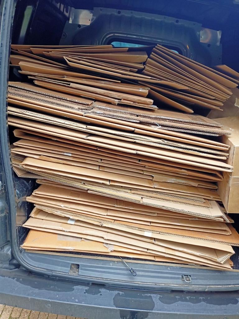 Gebruike dozen te gebruiken als verhuisdozen of opslag, Doe-het-zelf en Verbouw, Kratten en Dozen, Doos, 50 tot 75 cm, Ophalen of Verzenden