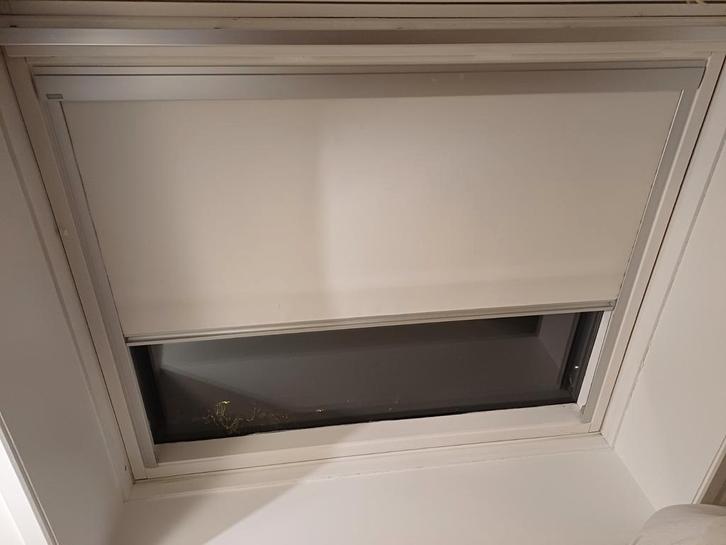 Velux verduisterend rolgordijn kleur 1025, Huis en Inrichting, Haarden, Elektrische haard, Ophalen