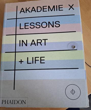 Akademie X Lessons in Art + Life Marina Abranovic beschikbaar voor biedingen