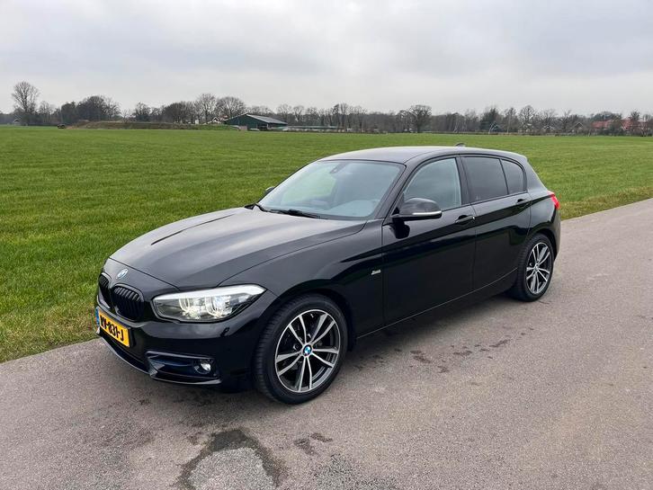 BMW 1-Serie 116i 109pk 2018 Zwart, Auto's, BMW, Particulier, 1-Serie, ABS, Adaptieve lichten, Airbags, Airconditioning, Alarm