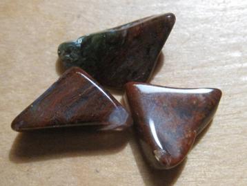 ede. 3 stuks edelstenen BRUINE MOSAGAAT (3) beschikbaar voor biedingen