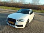 Prachtig mooie Audi A3 1.6 TDI 81KW Sedan 2014 Wit pano, Auto's, Voorwielaandrijving, 4 cilinders, Leder en Stof, Wit