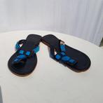 Leuk versierde leren slippers. Mt 38. Merk Cypres, Slippers, ., Ophalen of Verzenden, Zo goed als nieuw
